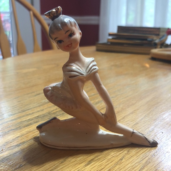 Vintage Birthday cake toppers from 1970’s Porcelain - Picture 7 of 13